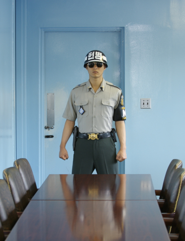 DMZ 비무장지대: South Korea by U.S. Army Korea (Historical Image Archive) / CC BY-NC-ND 2.0 DMZ 비무장지대: South Korea