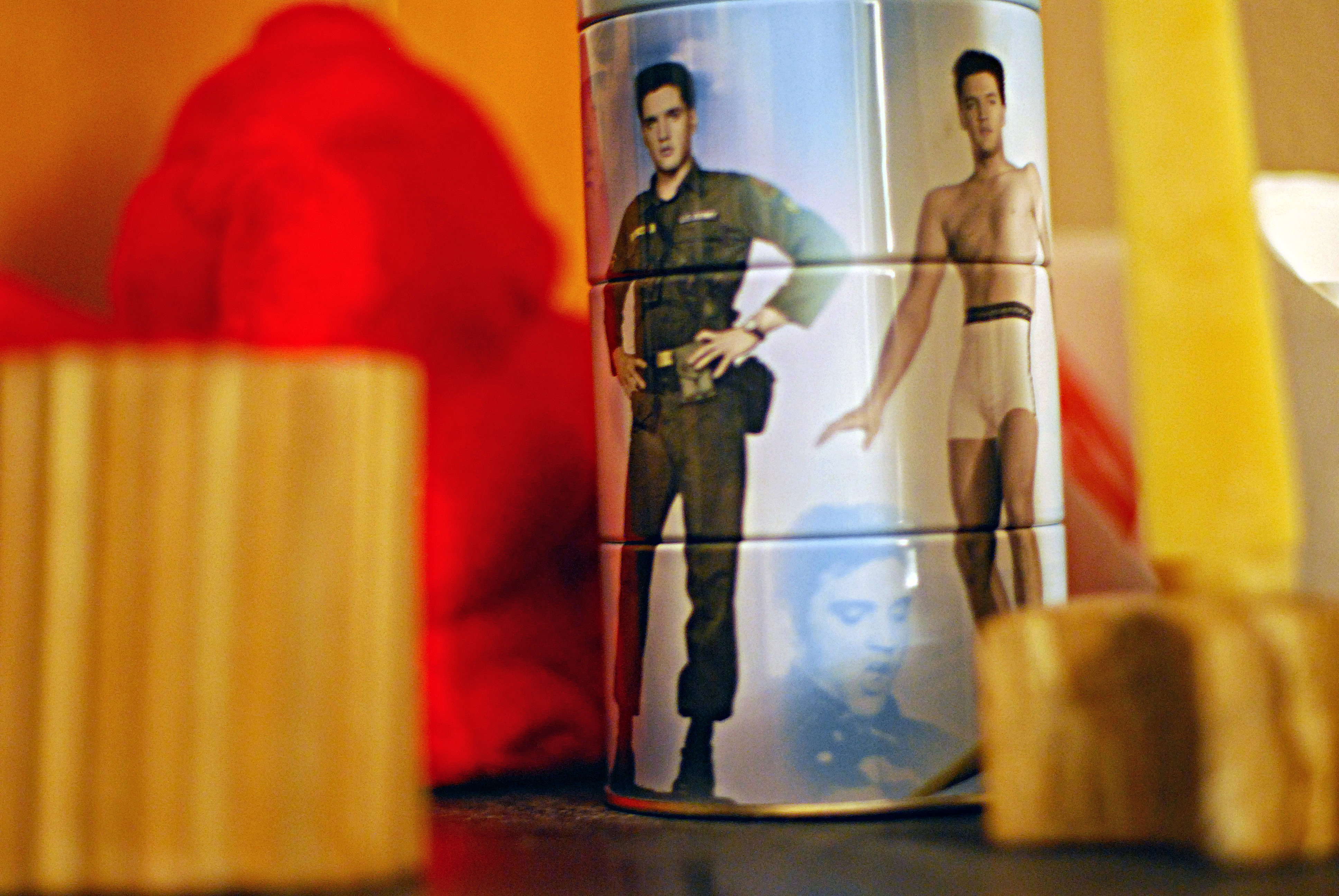 Elvis Presley by cobblucas / CC BY 2.0 Elvis Presley