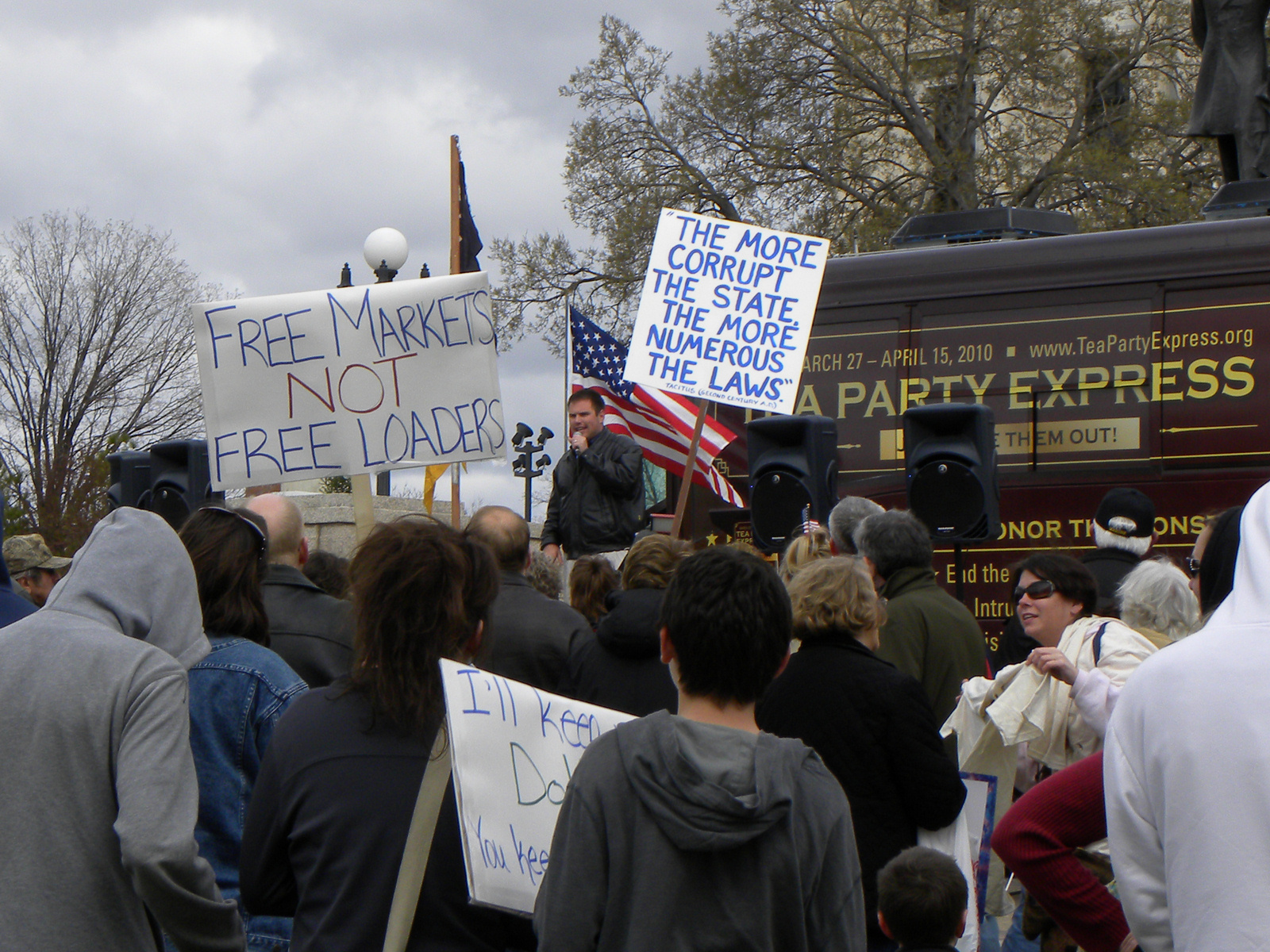 Tea Party Express at the Minnesota capitol