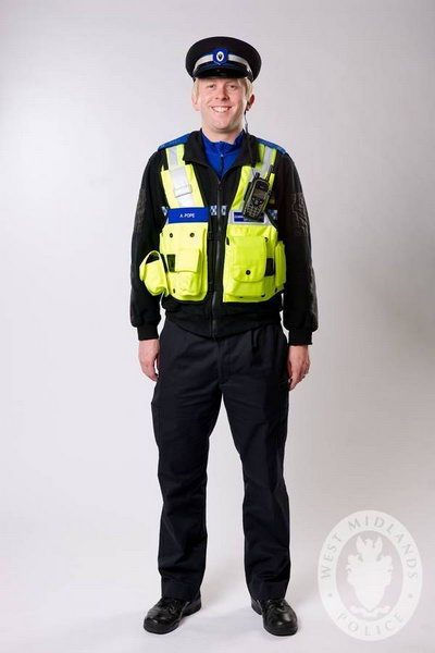 2011 - PCSO Uniform by West Midlands Police / CC BY-SA 2.0 2011 - PCSO Uniform