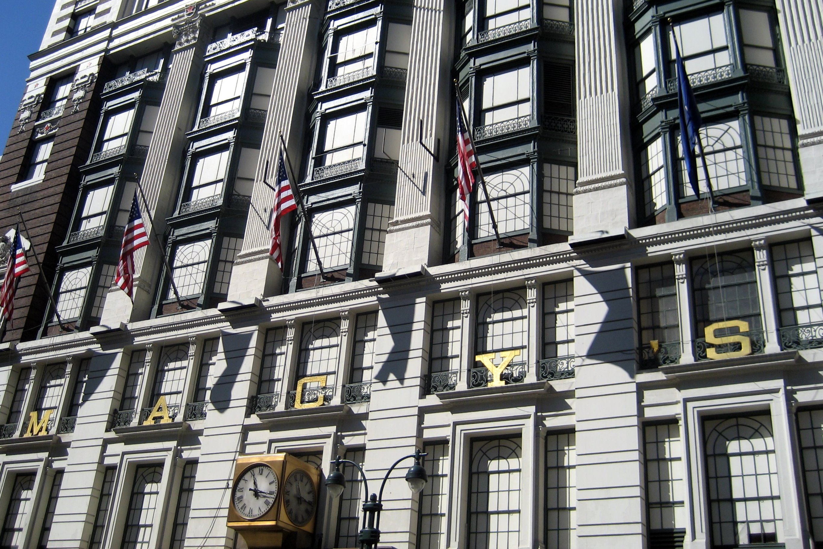 NYC: Herald Square - R.H. Macy & Company Store