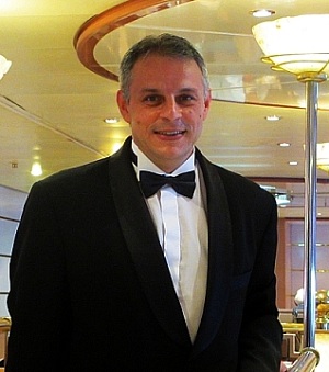 Cruise-Ship-Buffet-Manager_Jobs_1