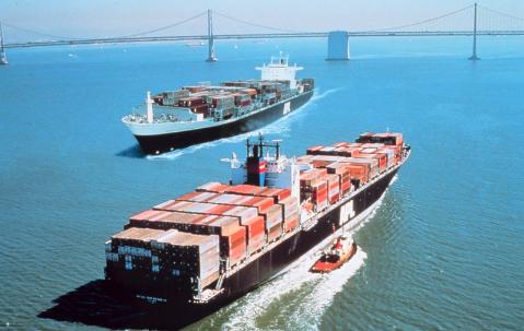 cargo_entering_container_terminal-479x303