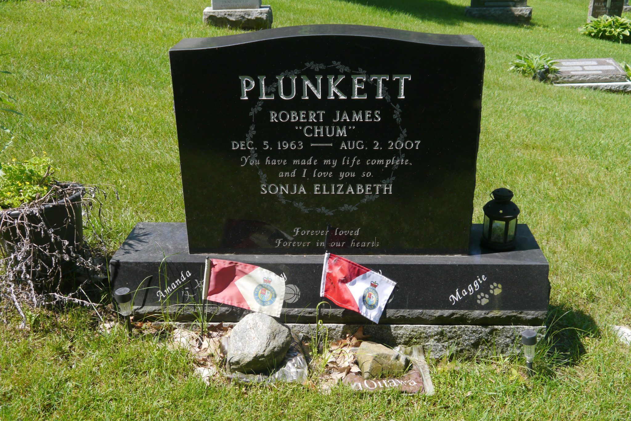 Midhurst Cemetery, Ontario by antefixus21 / CC BY-NC-ND 2.0 Midhurst Cemetery, Ontario