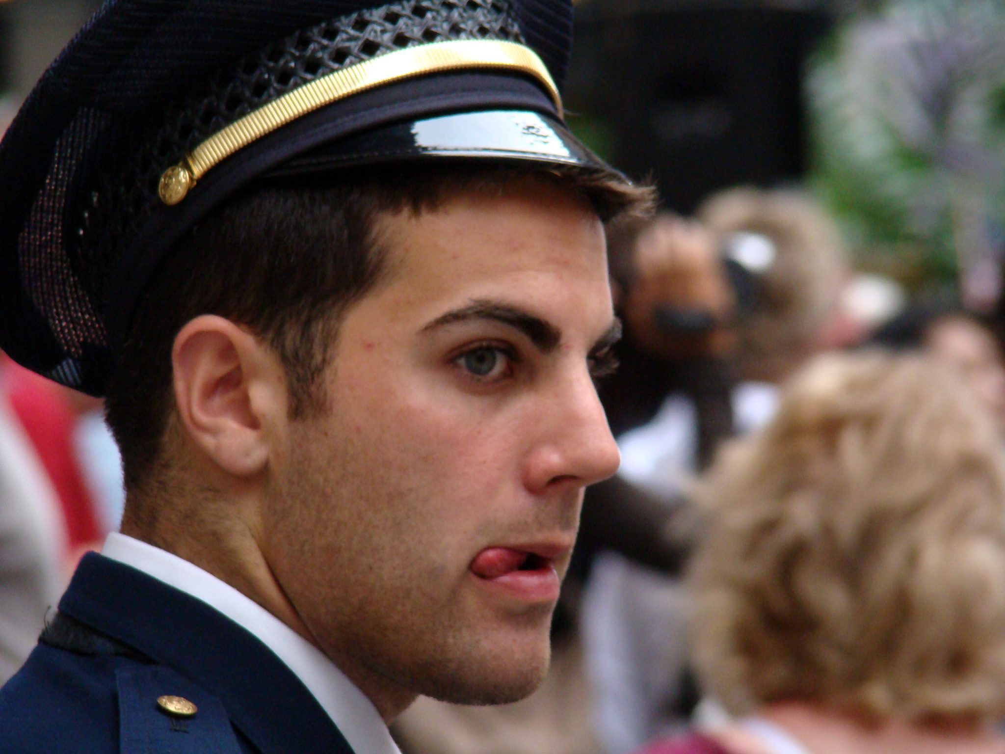 french kissing the invisible woman by istolethetv / CC BY 2.0 french kissing the invisible woman